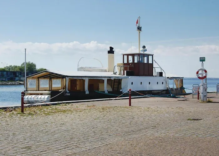 Two-bedroom In Borre